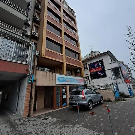 Demokratsia Apartament *