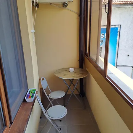 Demokratsia Apartament